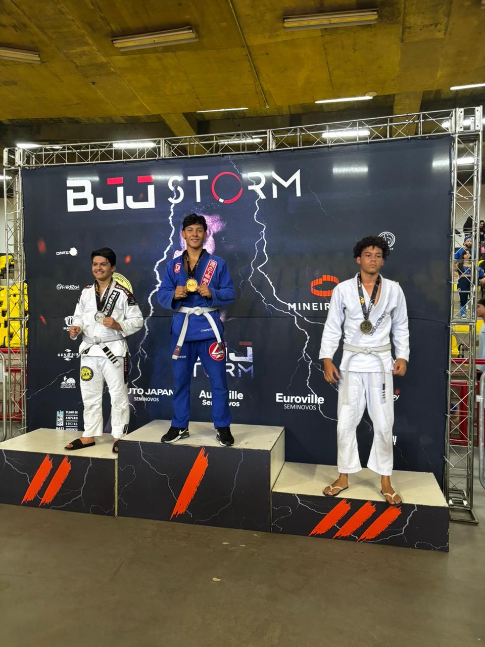 Treino de Jiu-Jitsu na Gracie Barra